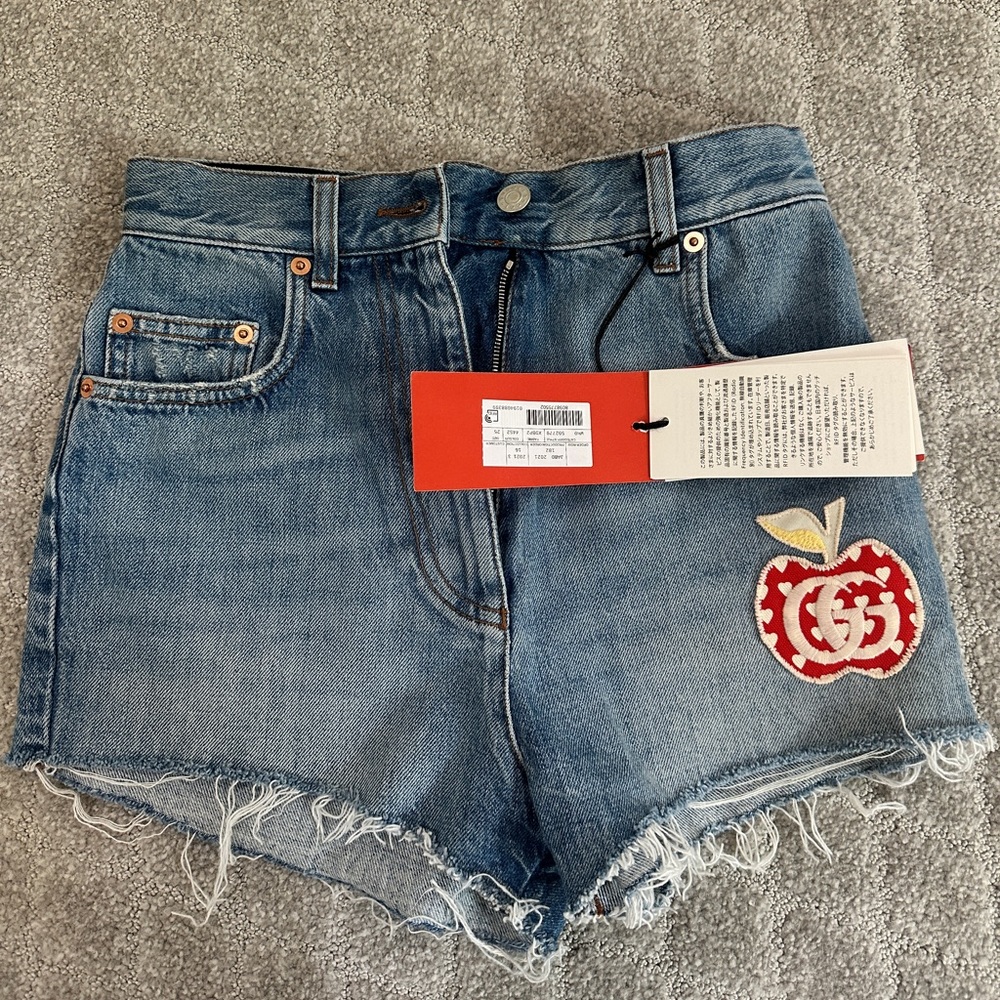 NWT Gucci Women’s Jean Shorts size 25
